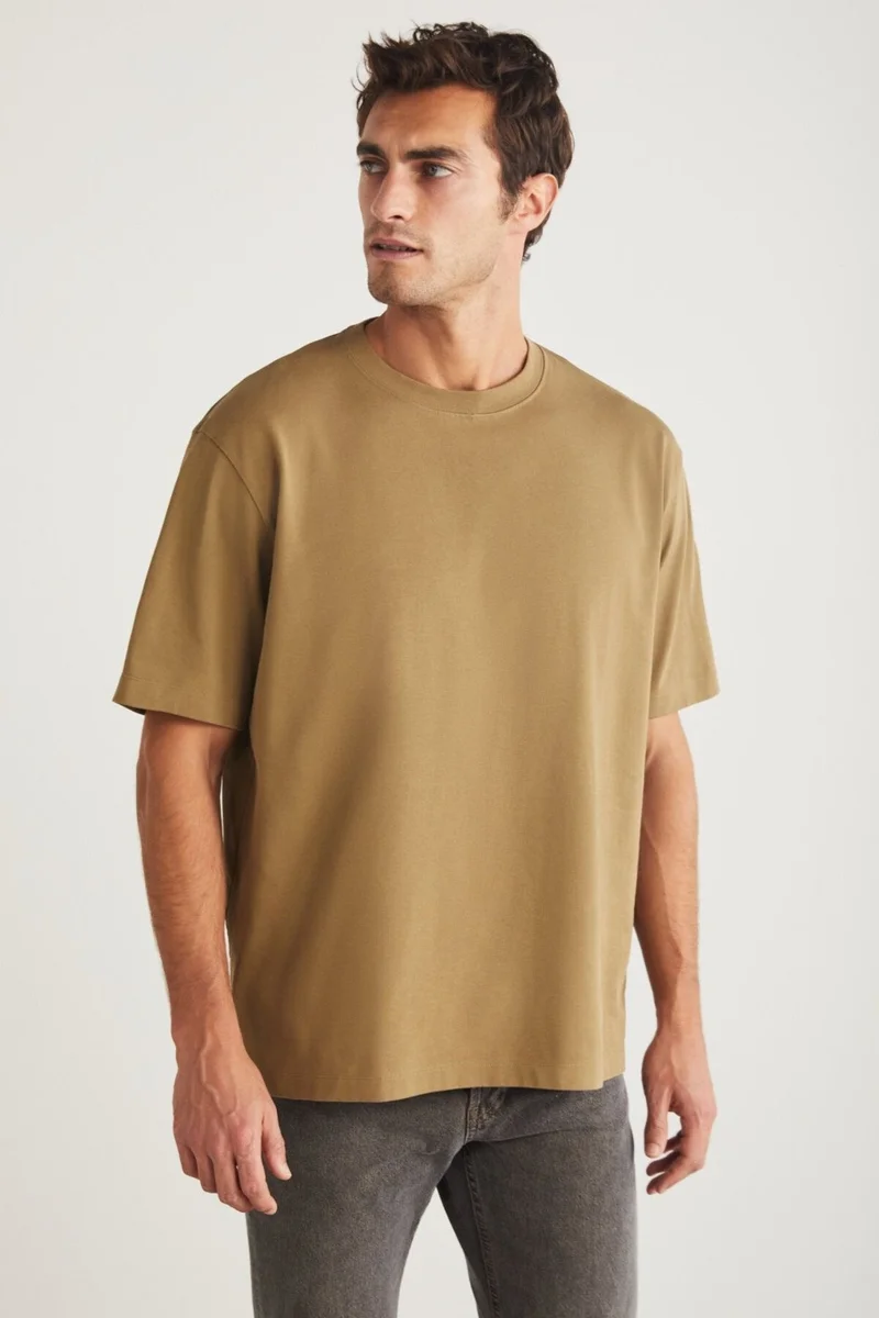 جريميلانج Blas Men's Basic Oversize 100% Cotton Organic Cotton Knitted Crew Neck Camel T-shirt