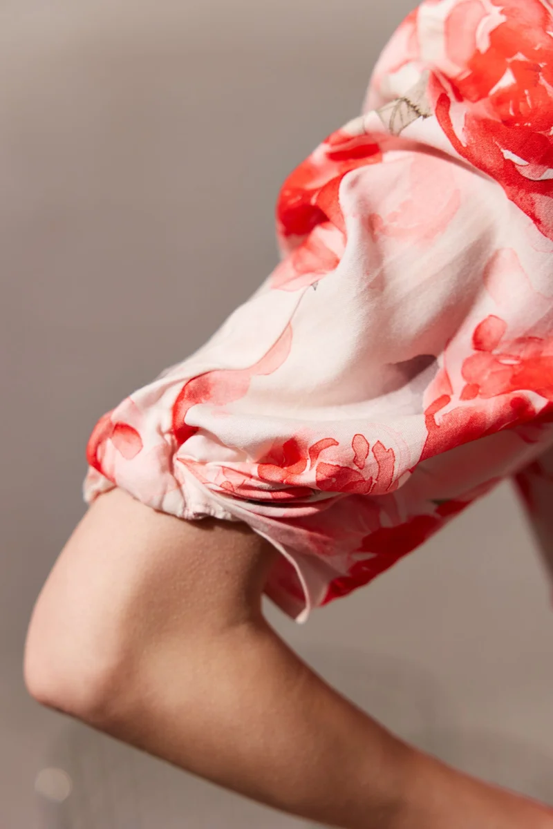 فيرجيو Viscose Floral Party Wear Front Knotted Tops for Women