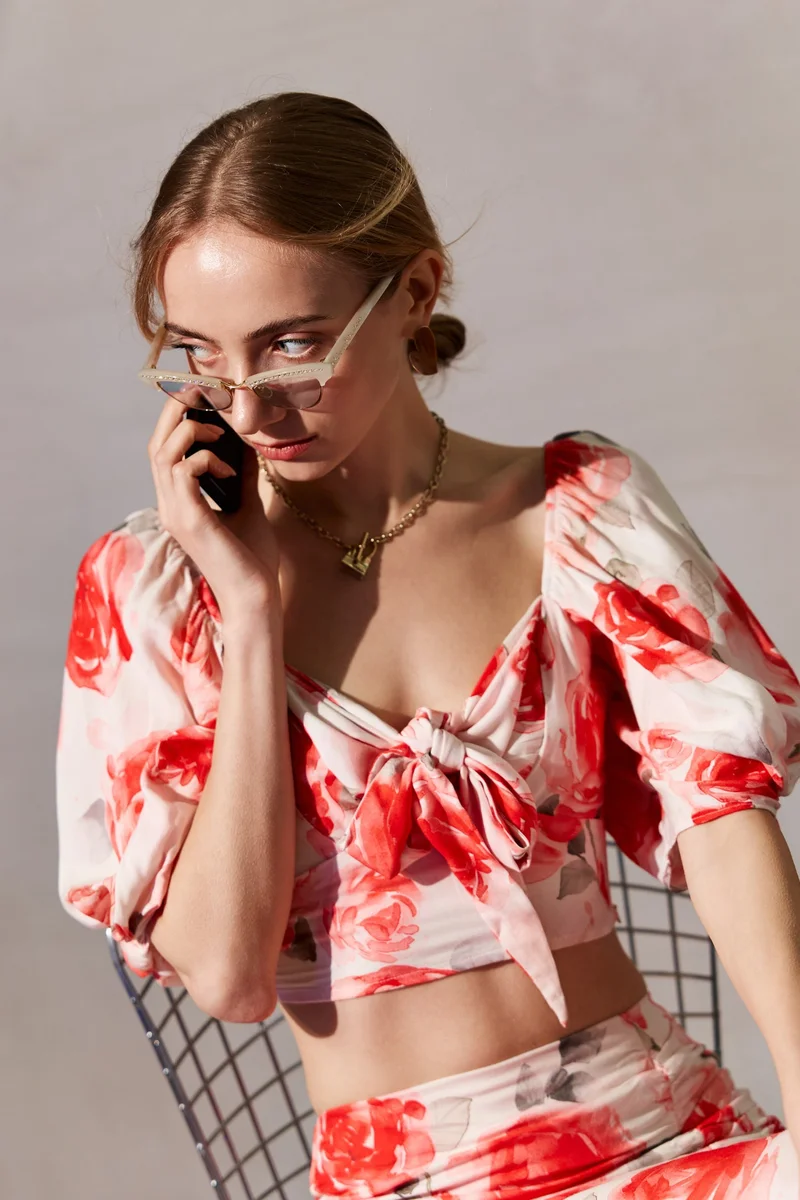 فيرجيو Viscose Floral Party Wear Front Knotted Tops for Women