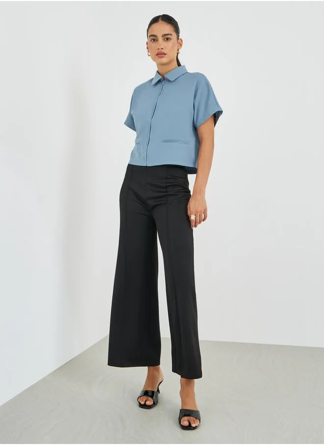 Styli Styli Solid Spread Collar Front Zipper Crop Shirt
