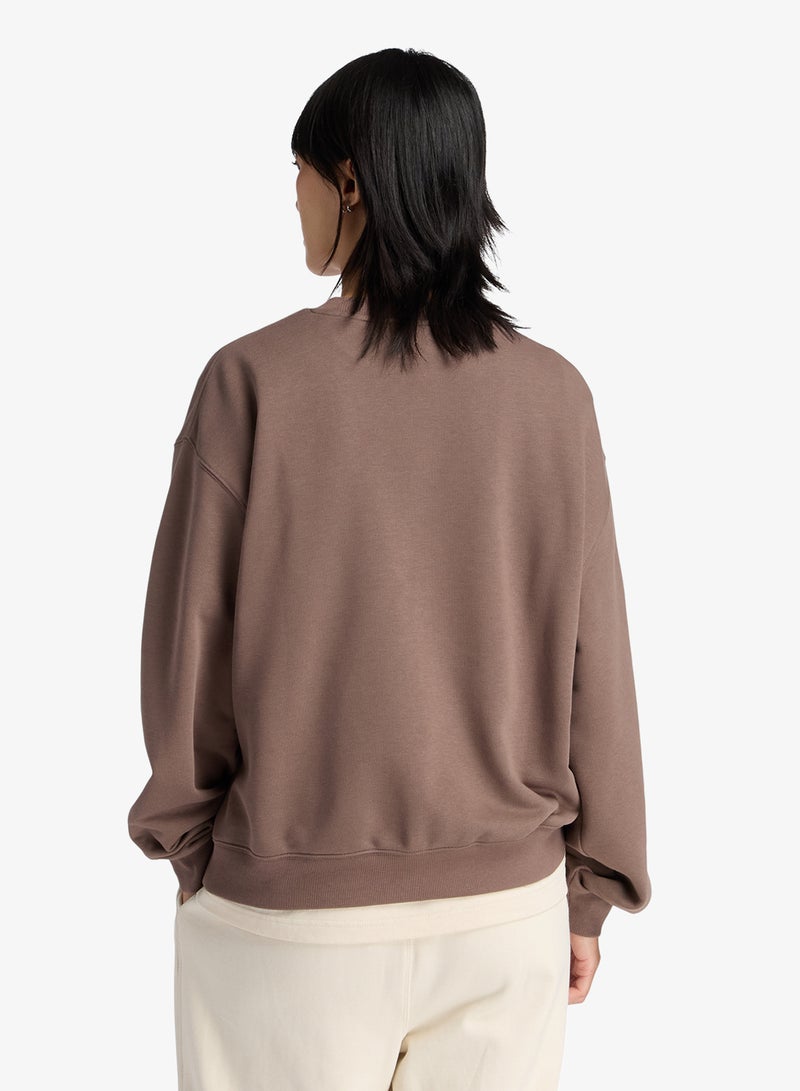 New Balance Essential French Terry Crew Sweatshirt - Image 2