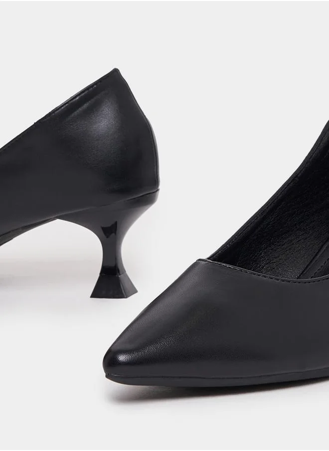 Styli Pointed Toe Kitten Heel Pumps