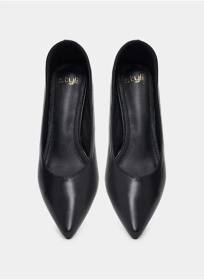 Styli Pointed Toe Kitten Heel Pumps