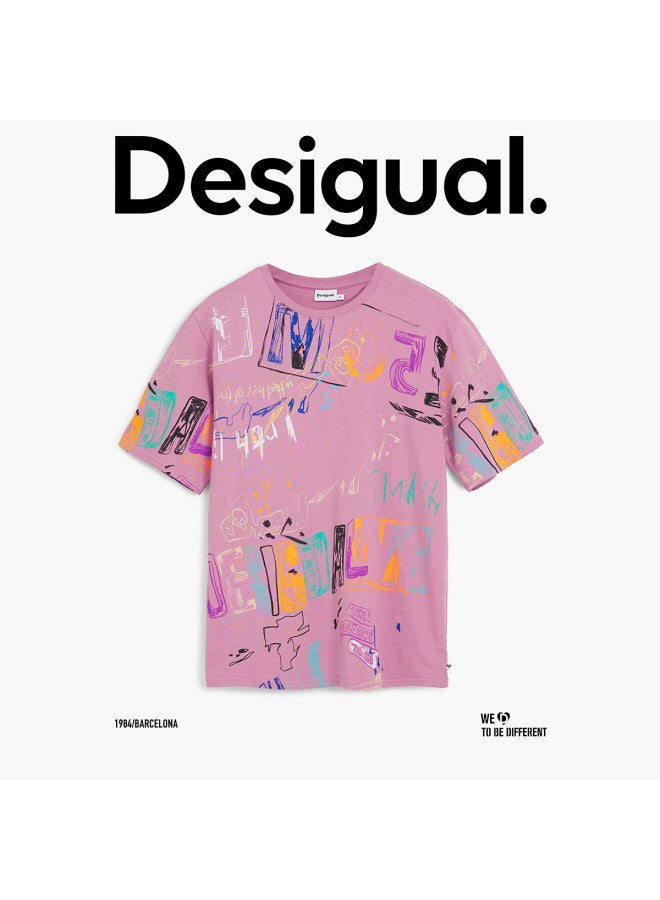 DESIGUAL تي شيرت رجالي بأكمام قصيرة وياقة دائرية مع طباعة حروف جرافيتي متعددة الألوان - مجموعة ربيع/صيف 2025 - Image 2