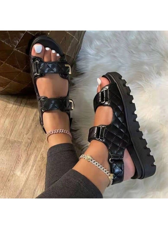 سوجو أحذية الشاطئ النسائية بحجم كبير بأسلوب جديد صغير مقاس أوروبي وأمريكي، صندل سميك منخفض برقعة مربعات وقفل لاصق - Image 1