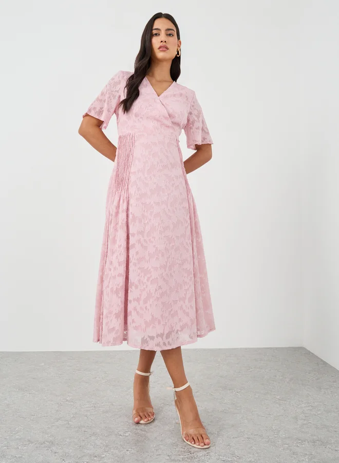 Take Two Take Two Texture Pleated V-Neck Short Sleeve Midi Dress