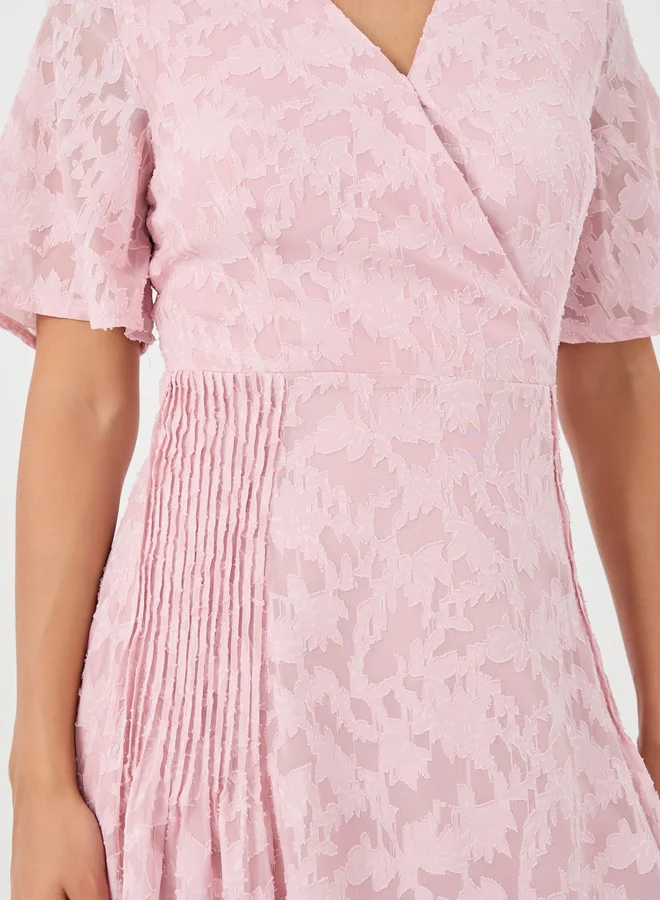 Take Two Take Two Texture Pleated V-Neck Short Sleeve Midi Dress