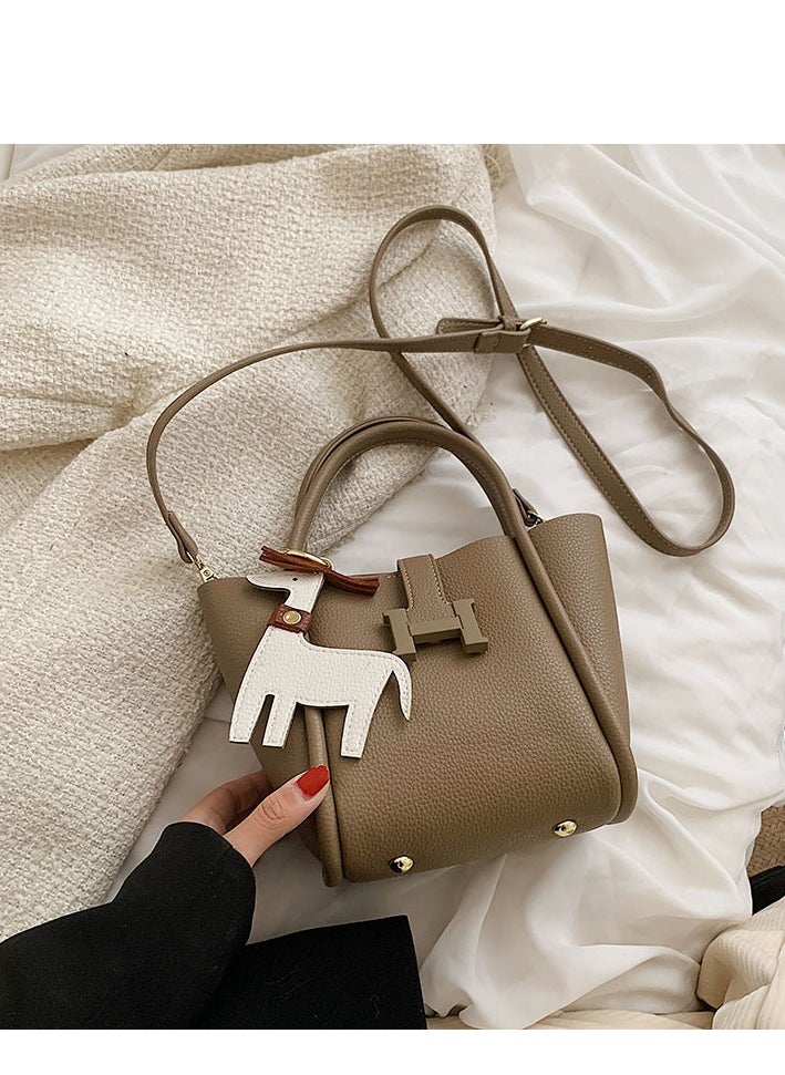 Generic Small Vintage Leather Shoulder Tote Bag Crossbody Purse Crossover Bag Fashionable Handbags for Women with 2 Adjustable Straps  - Image 1