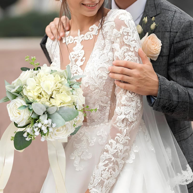 SEMONONIA Wedding Bouquets for Bride Bridesmaid 8.5 Inch Ivory White Artificial Roses Flowers Bridal Bouquets for Bride Wedding Marriage Proposal Party Church Decoration - Image 4