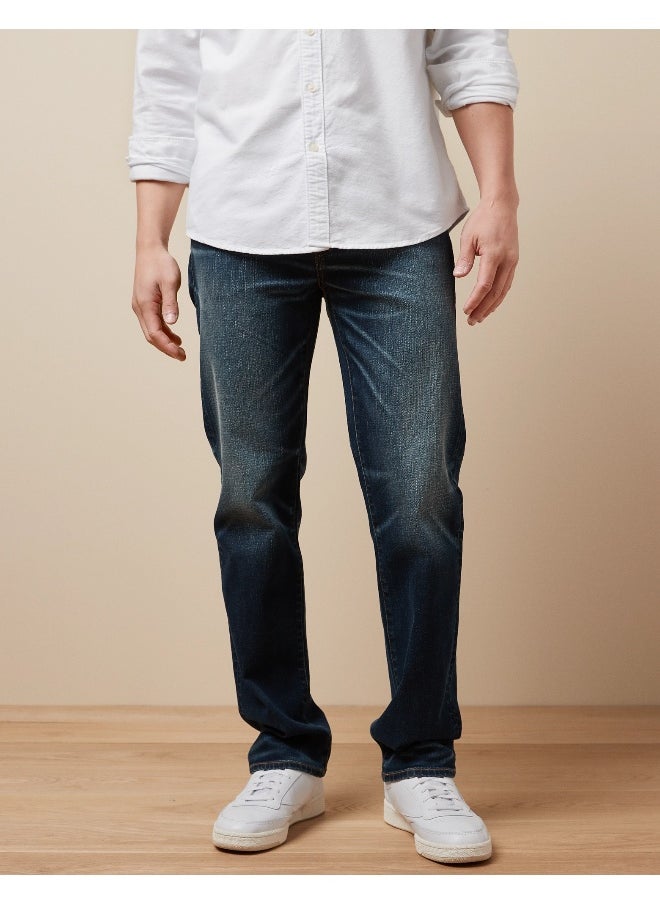 امريكان ايجل Mid Wash Straight Fit Jeans  - Image 1