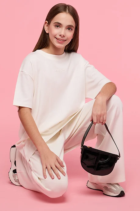 R&B Print Detail Oversized T-Shirt with Crew Neck and Short Sleeves