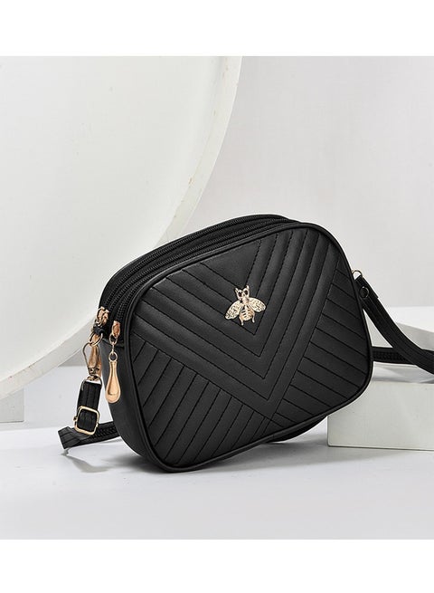 Sleek and Functional Crossbody Bag with Secure Closure