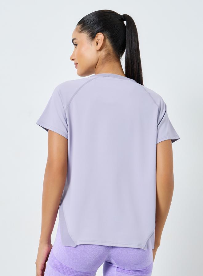 ستايلي اكتيف بلوزة بقصة سائبة وتداخلات شبكية - Image 4