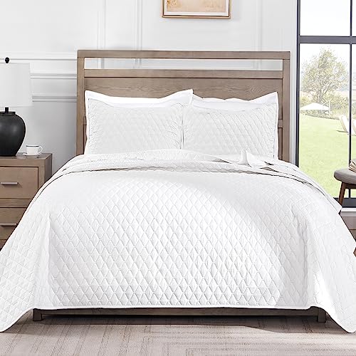 Exclusivo Mezcla Reversible King Size Quilt Bedding Set with Pillow Shams Lightweight Quilts King Size Soft Bedspreads Bed Coverlets for All Seasons White 104x96 - Image 1