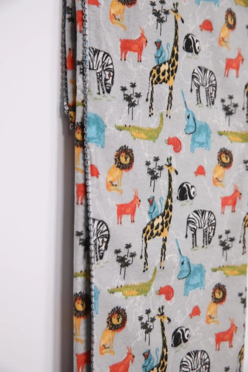 بيبي هولا Multi-Purpose Baby Kids Flannel Diaper Cover Blanket 80*90 Tropical Animals