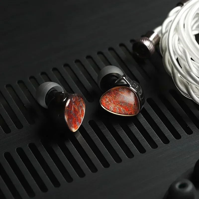 Shanling Tino Wired In-Ear Dual-Ring Earphones 3.5mm/4.4mm Interchangeable Plug HiFi IEM with 4.4mm Plug, Red - Image 4