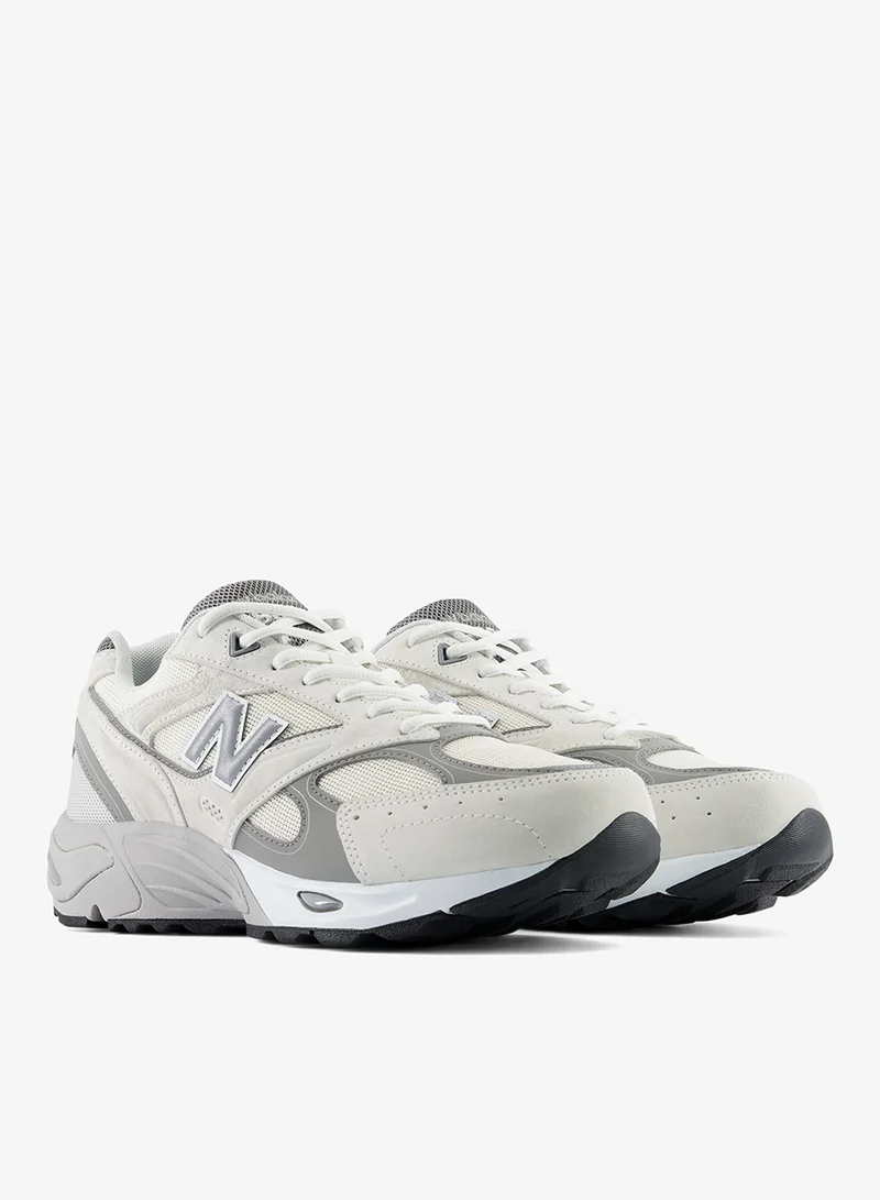 New Balance WHITE (101) 880R Sneakers  | Best Price UAE
