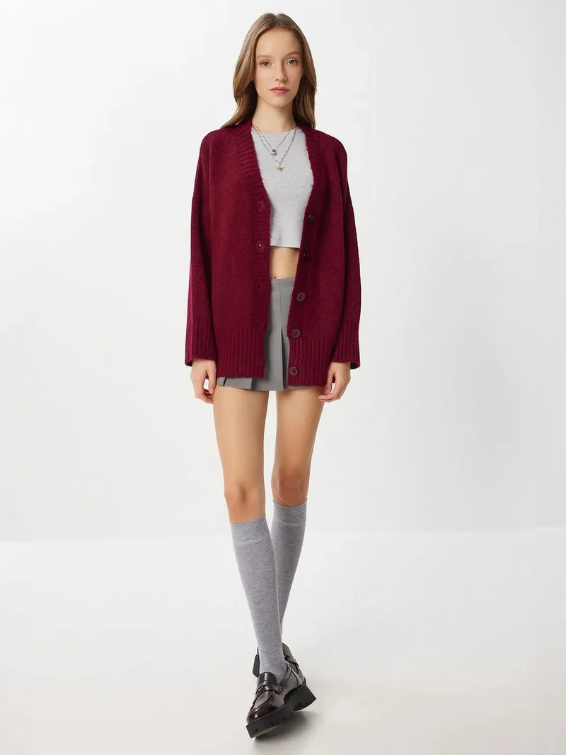 Lovely Istanbul ISTANBUL Oversized Buttoned V-Neck Cardigan