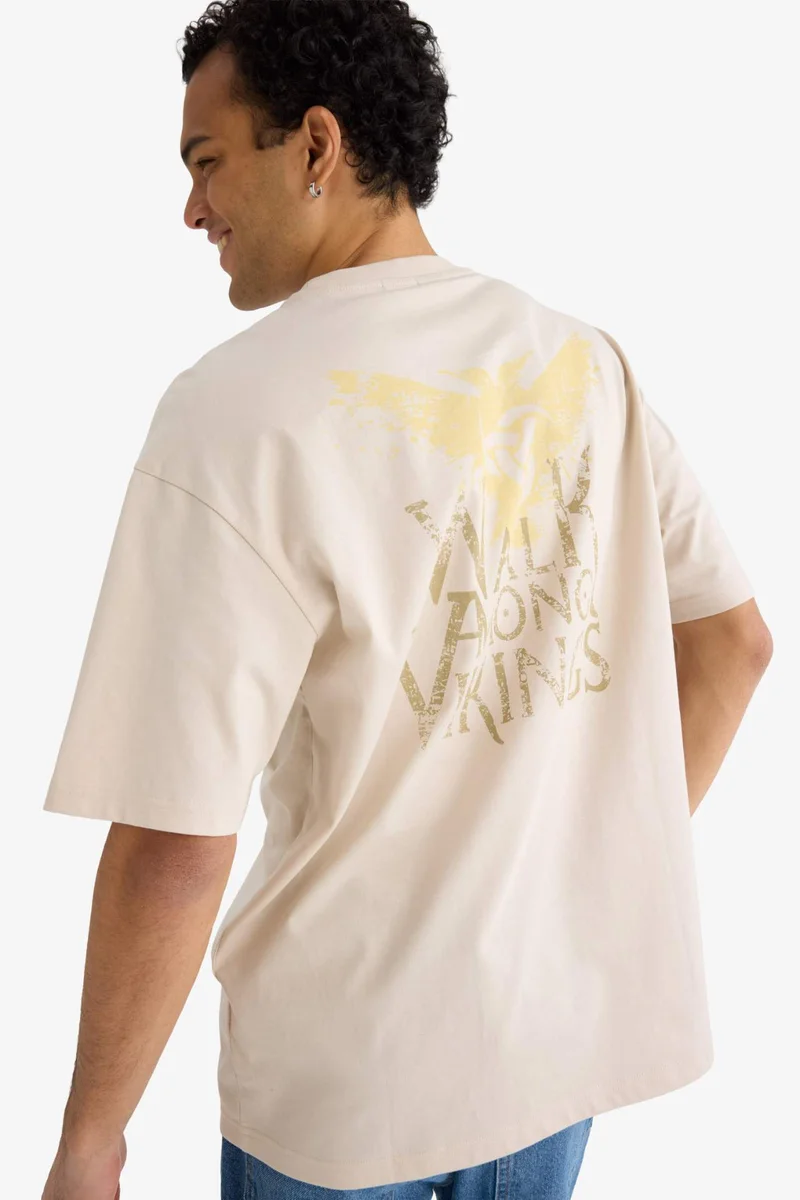 ديفاكتو Vikings Valhalla Boxy Fit Crew Neck Printed T-Shirt