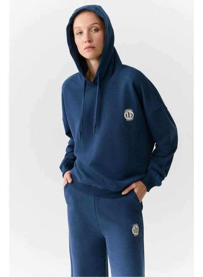 Elıtsa Women's Navy Sweatshirt.