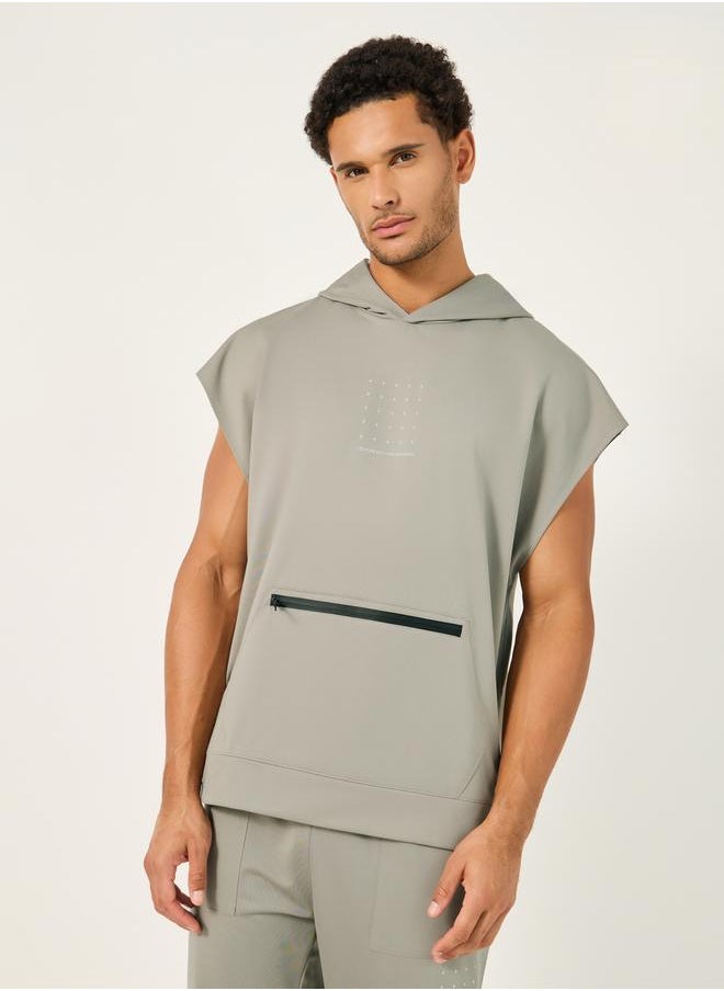 Styli - Hooded Minimal Print Vest with Zipping Detail - Image 1