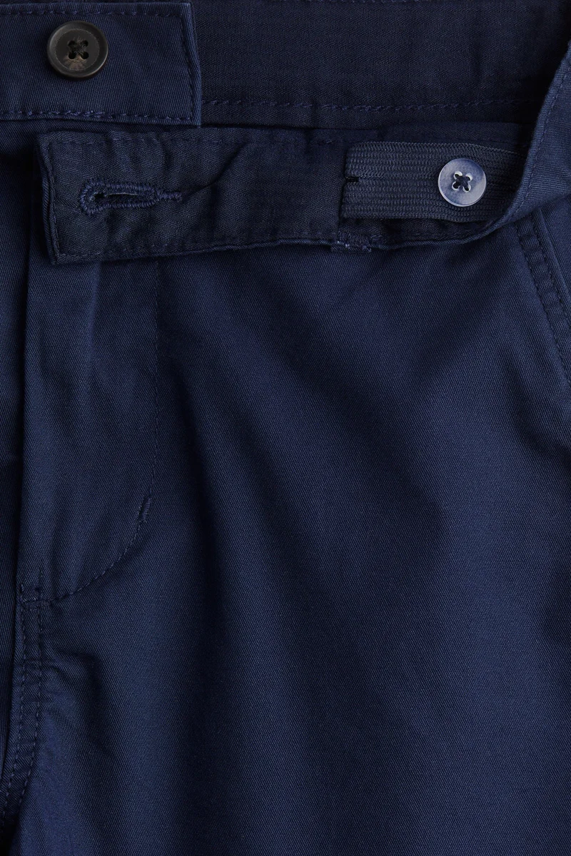 اتش اند ام شورت تشينو من القطن