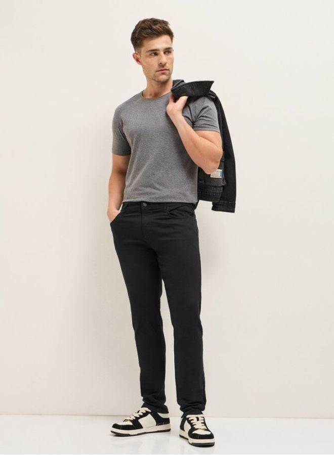 THE BEAR HOUSE Men's Black Mid-Rise Slim Fit Jeans Classic Comfort With Modern Style, Perfect For Everyday Casual Looks And Effortless Streetwear Vibes - Image 4