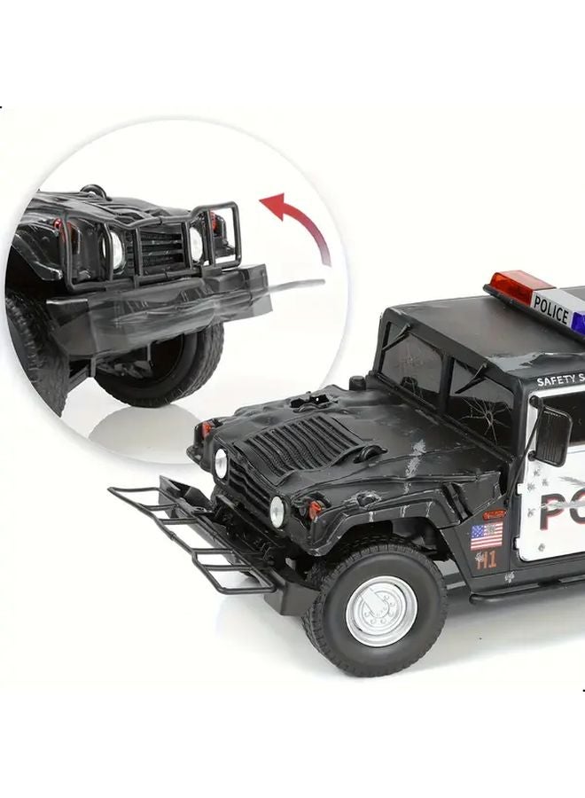 1 18 Scale Metal Police Car Model Battle Damaged Collectible - Image 3