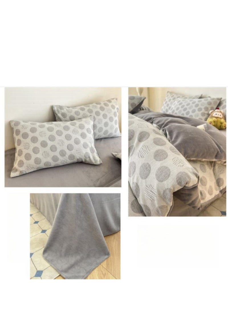 Fitted Sheet Style — ﻿ Carved Velvet Cloth Embroidered Wide Edge Milk Velvet Four Piece Bedding Set - Image 3