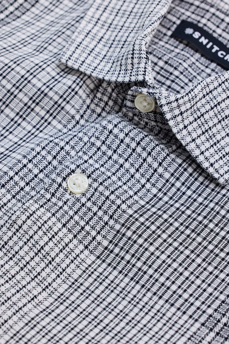 SNITCH Black Checks Slim Fit Shirt