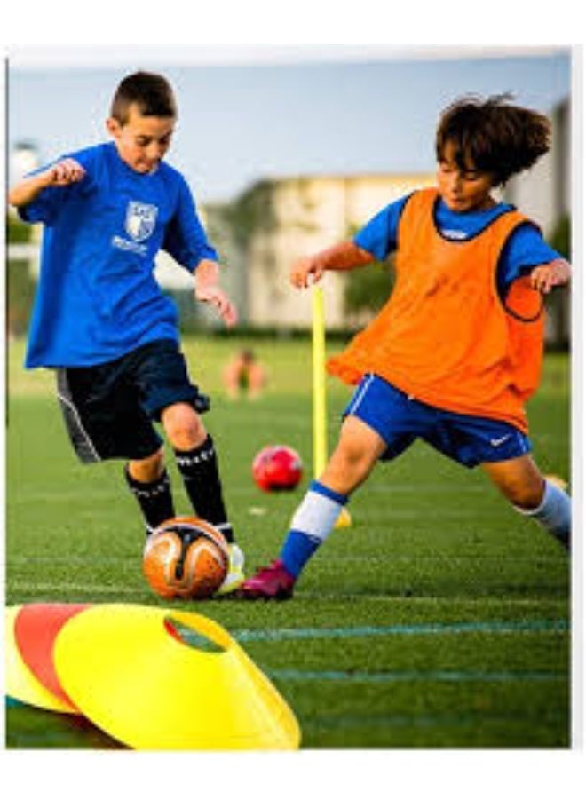 مجموعة أقماع تدريب على خفة الحركة لكرة القدم وكرة السلة، مصنوعة من مادة البولي إيثيلين المتينة، مناسبة للملاعب الرياضية. أقماع تدريب على خفة الحركة من دورسا، بألوان متنوعة. - Image 2