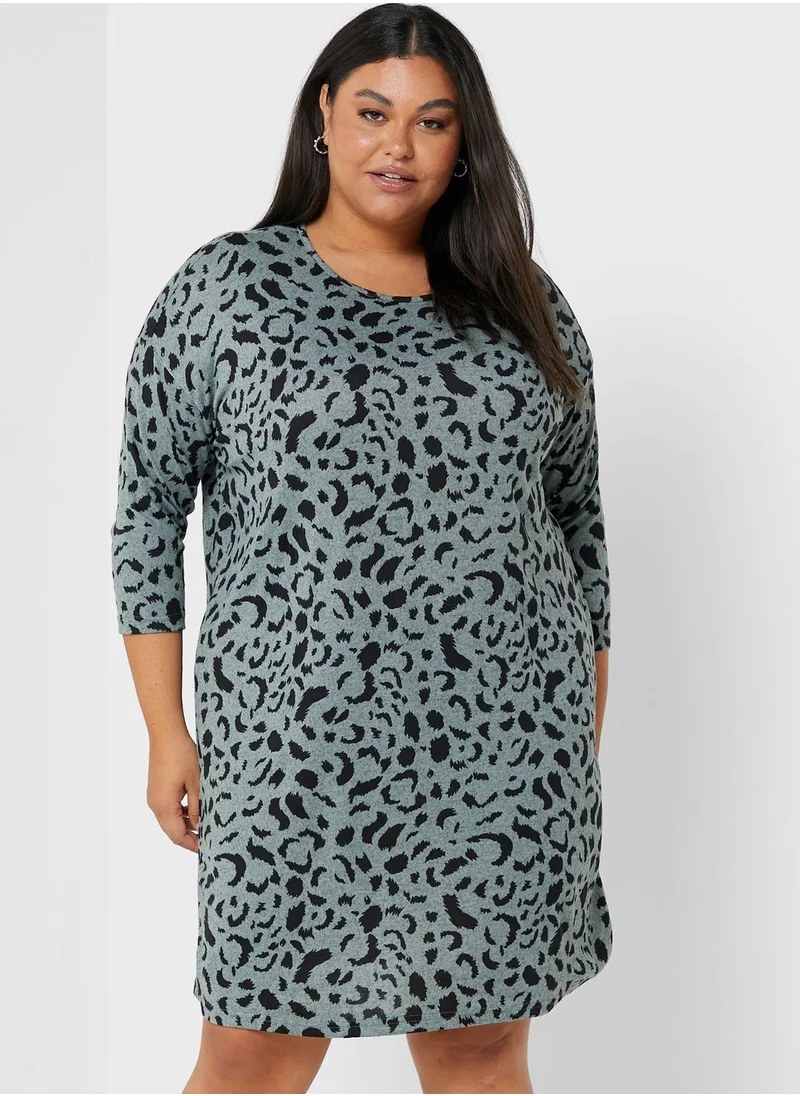 Only Carmakoma Round Neck Printed Dress