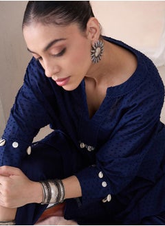 Femmella Textured Dobby High Low Kurta with Straight Pant Co-Ords by Styli  - Image 5