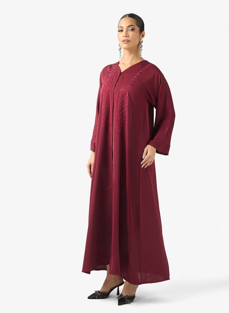 خزانة عباية وشيلة مطرزة - Image 1