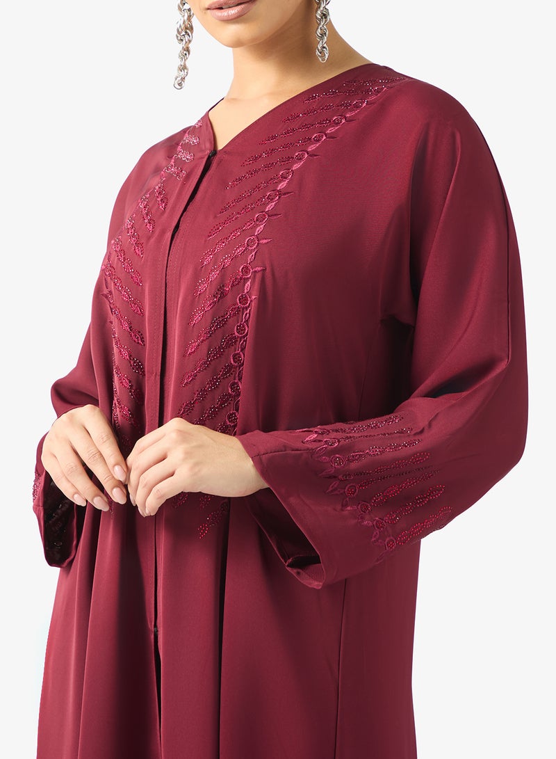 خزانة عباية وشيلة مطرزة - Image 3