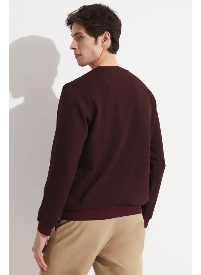 جون June Exclusive Men Textured Crew Neck Sweatshirt Burgundy