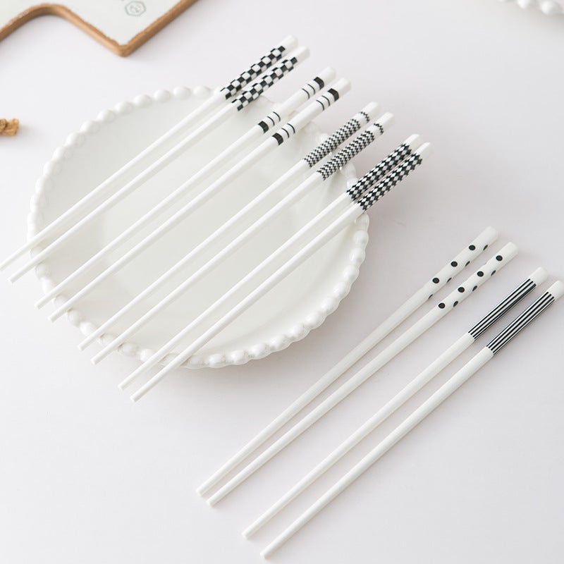 Light Luxury Simple Ceramic Chopsticks Easy To Clean High Temperature Health Network Popular High Color Value Home Eating Bone China Chopsticks - Image 3