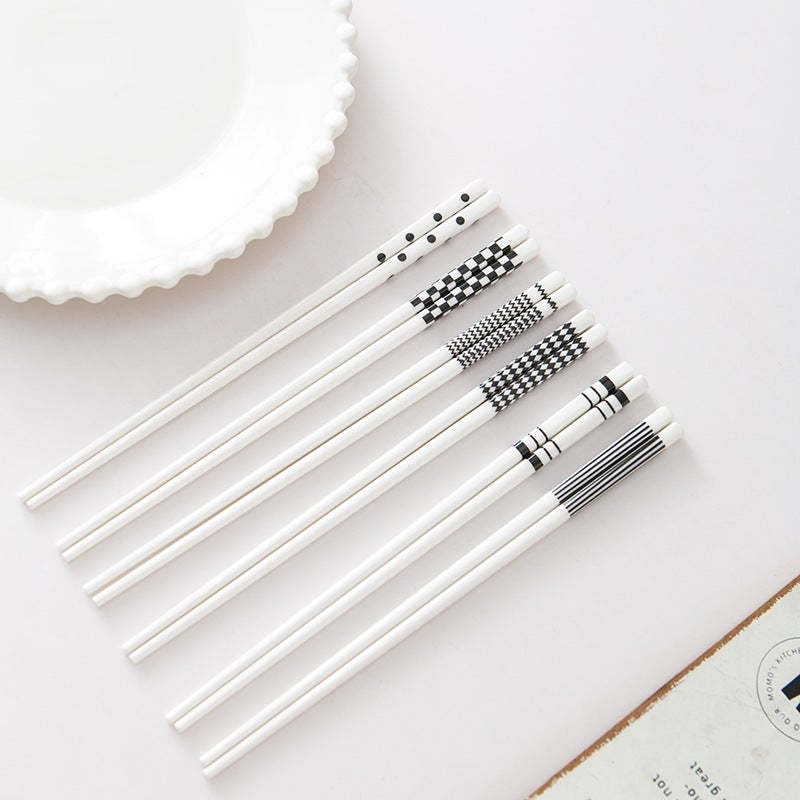 Light Luxury Simple Ceramic Chopsticks Easy To Clean High Temperature Health Network Popular High Color Value Home Eating Bone China Chopsticks - Image 4