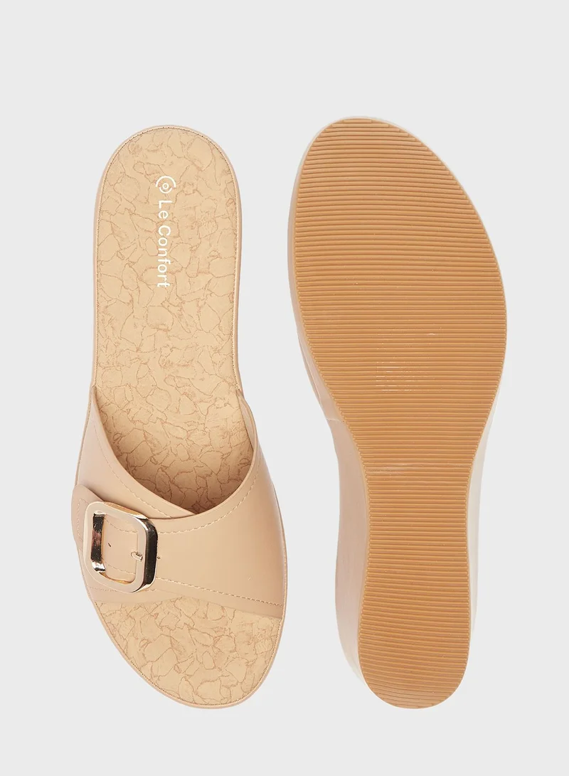 لو كونفورت Single Strap Wedge Sandal