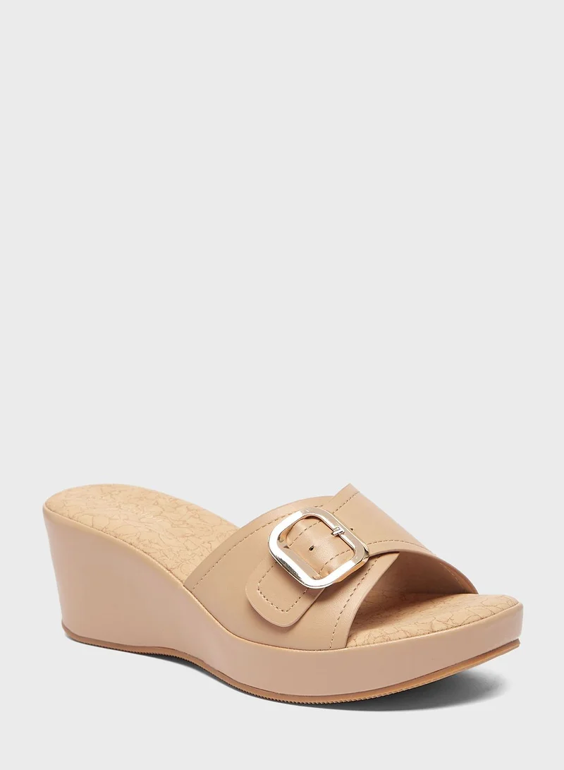 لو كونفورت Single Strap Wedge Sandal