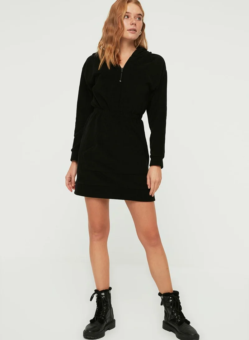 trendyol Pocket Detail Hooded Dress