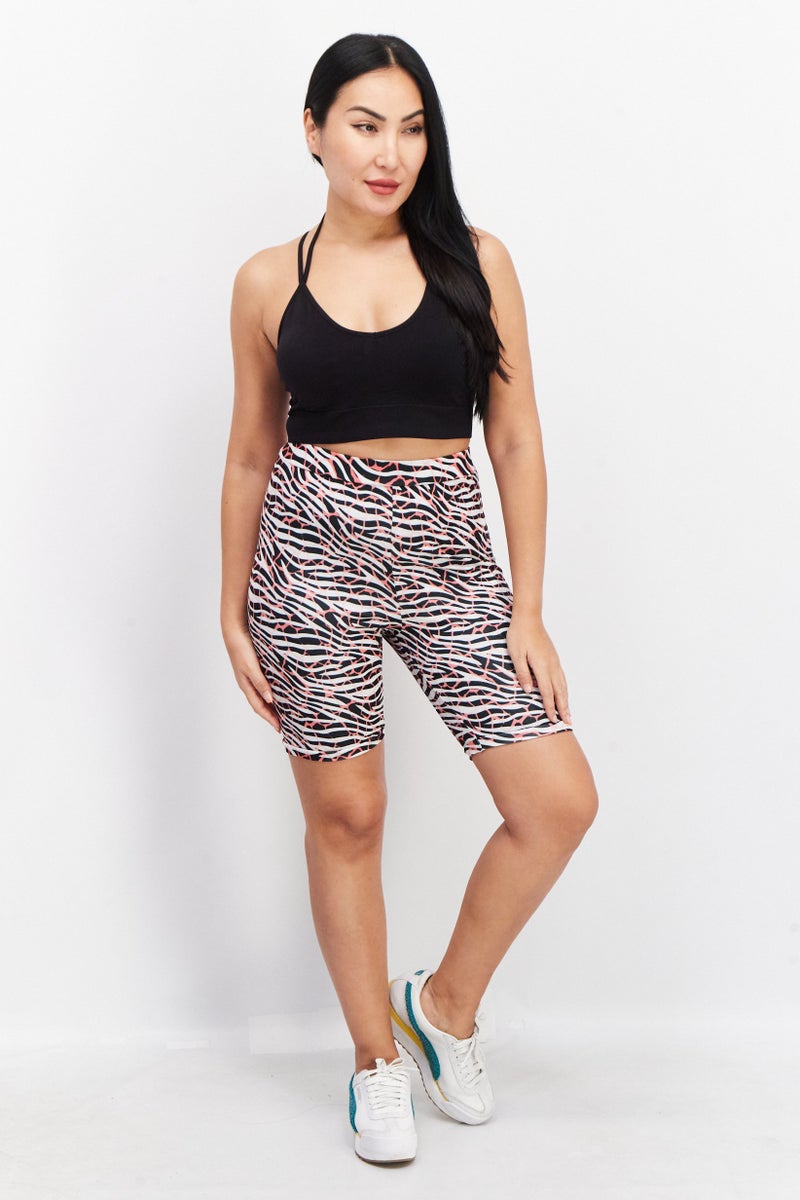 NA-KD Women Animal Print Basic Short, White  - Image 4
