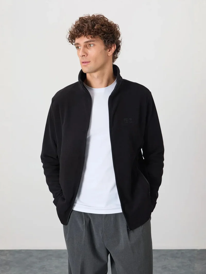 تومي لايف TOMMY Men's Plush Zip-Front Sweatshirt