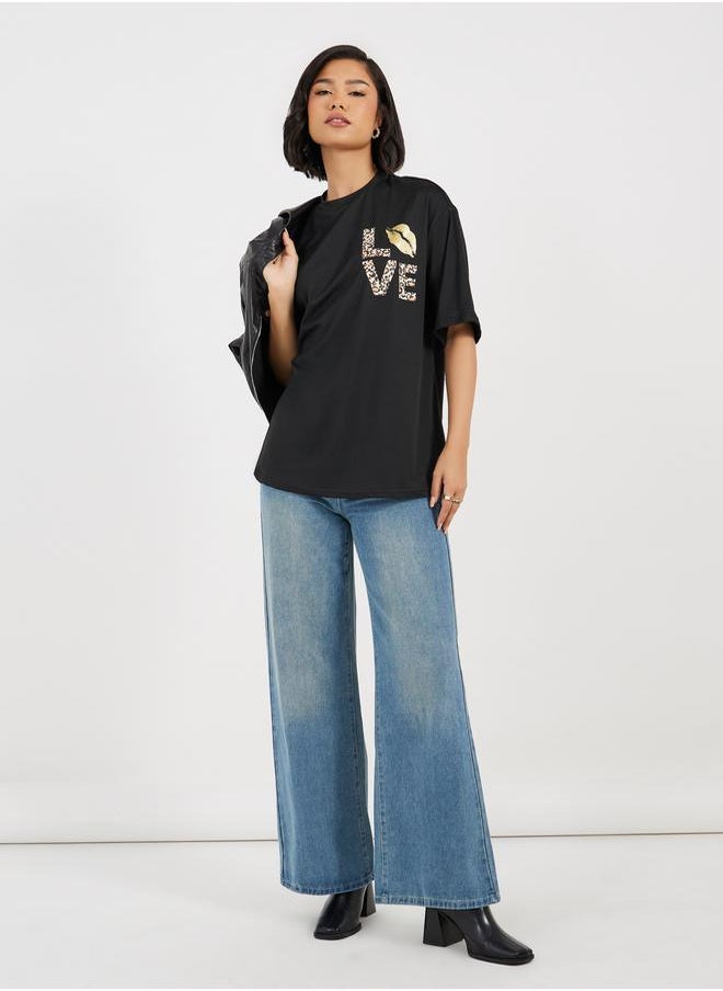 Styli - Oversized Graphic Print Round Neck Longline T-shirt - Image 1