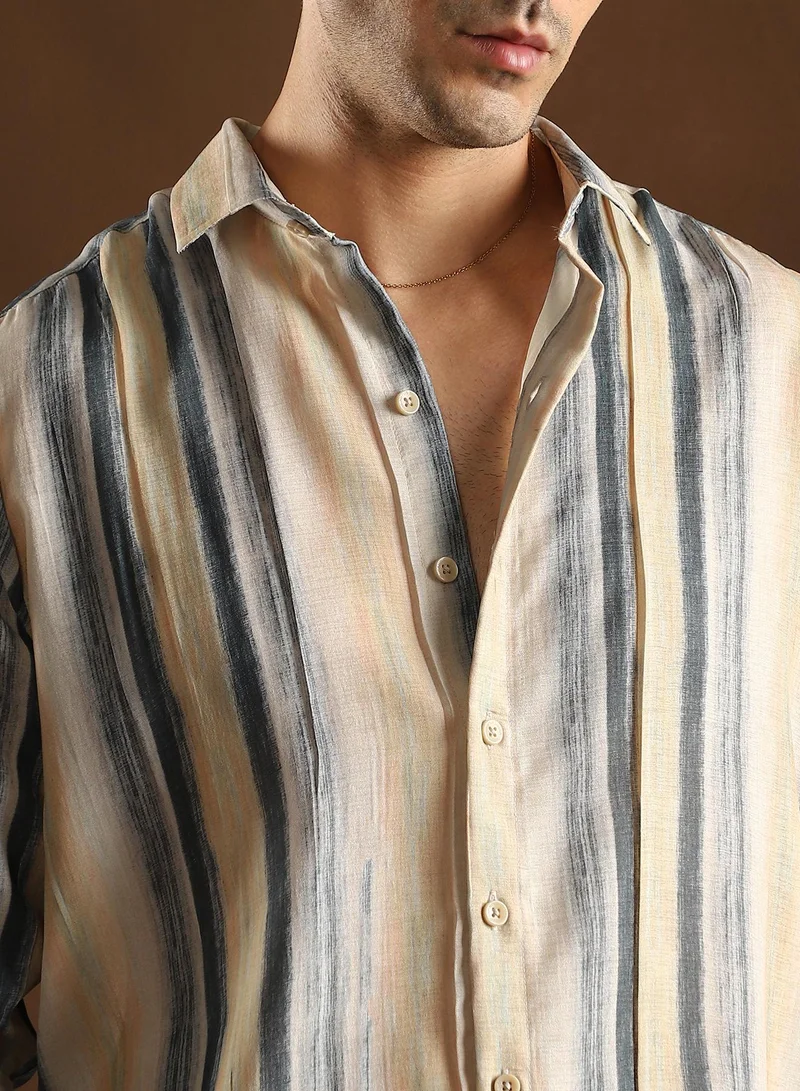 Campus Sutra Campus Sutra Men's Butter Yellow & Prussian Blue Striped-Strokes Shirt For Casual Wear | Spread Collar | Long Cuffed Sleeves | Button Closure | Shirt Crafted With Comfort Fit For Everyday Wear