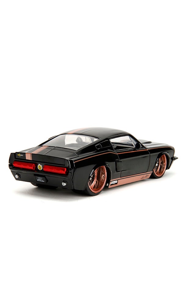 JADA Pink Slips 1:24 - 1967 Shelby GT 500, Die-Cast Car with Base, Toys for Kids and Adults - Image 5