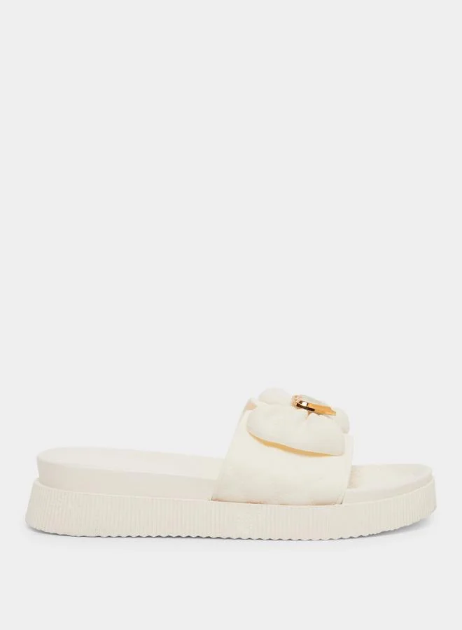 تايك تو Take Two Bow Decoration Textured Flat Sandal