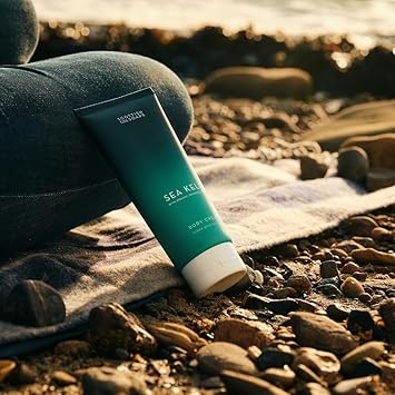 Scottish Fine Soaps Sea Kelp Body Cream 200ml Nourishing Body Cream with Hyaluronic Acid and Shea Butter - Image 4