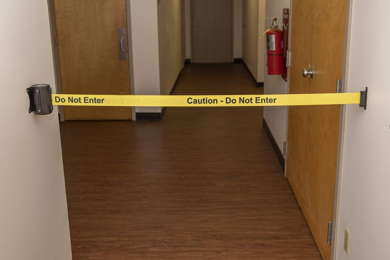 US Weight Wall Mount with Retractable Belt – 13' Caution,U2501CAU - Image 5