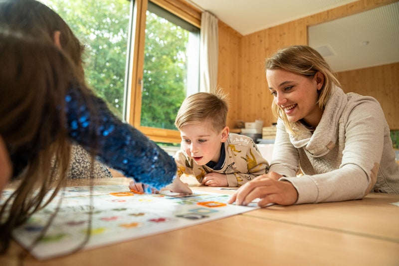 Asmodee Concept Kids Animals - Cooperative Animal Guessing Game for Children! Fun Family Board Game for Kids & Adults, Ages 4+, 2-12 Players, 20 Minute Playtime, Made by Repos Production - Image 5